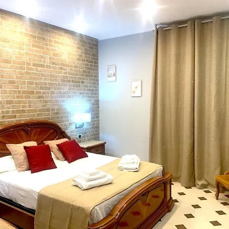 בית נופש Gallery House *
